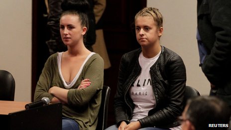 Michaella McCollum (left) and Melissa Reid in court last month