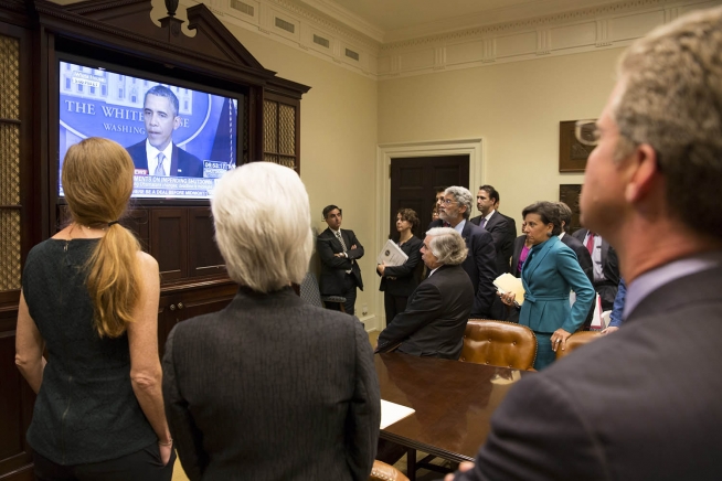 Cabinet members look on Monday as Obama discusses government shutdown (White House Photo by David Lienemann)..