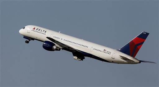 This photo taken Jan. 20, 2011, shows a Delta Airlines Boeing 757 taking off  in Tampa, Fla. (AP Photo/Chris O'Meara, File)