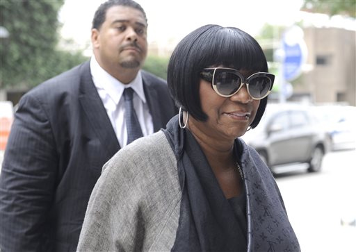 Soul singer Patti LaBelle arrives at the federal courthouse for jury selection Tuesday, Sept. 16, 2014, in Houston. A former West Point cadet is suing LaBelle saying she ordered her bodyguards to beat him up as he waited for a ride home outside a Houston airport terminal in 2011. (AP Photo/Pat Sullivan)