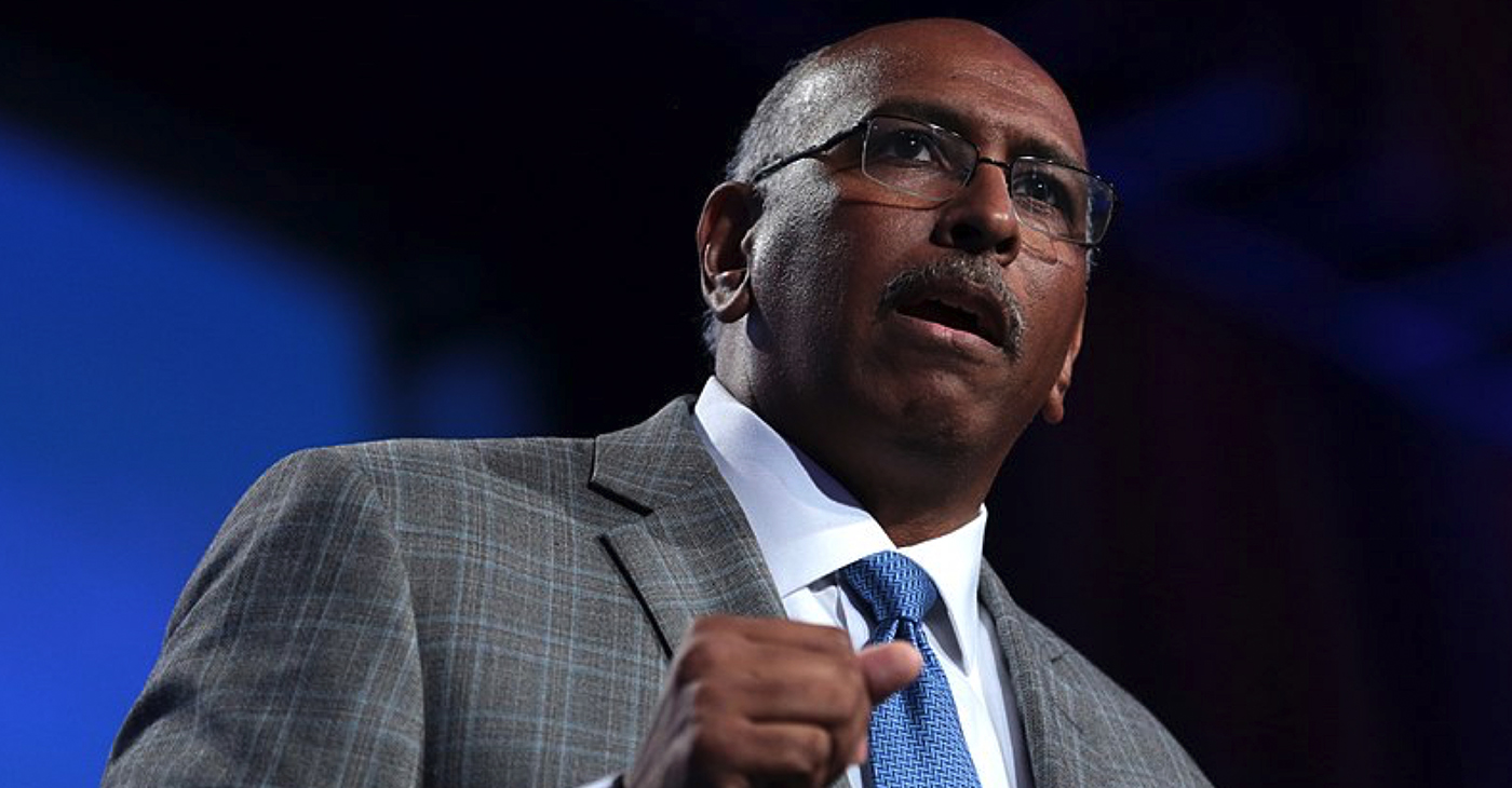 Photo: Former Republican National Committee Chairman Michael Steele speaking with attendees at the 2017 National Council of La Raza (NCLR) Annual Conference at the Phoenix Convention Center in Phoenix, Arizona./ Gage Skidmore/Wiki Commons