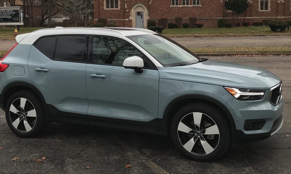 The XC40 was extremely quick. Acceleration onto local expressways was effortless. I could get up to 70 or 80 mph before I knew it. It had a zero to 60 mph time of 6.1 seconds. That’s quick for any kind of motor vehicle.