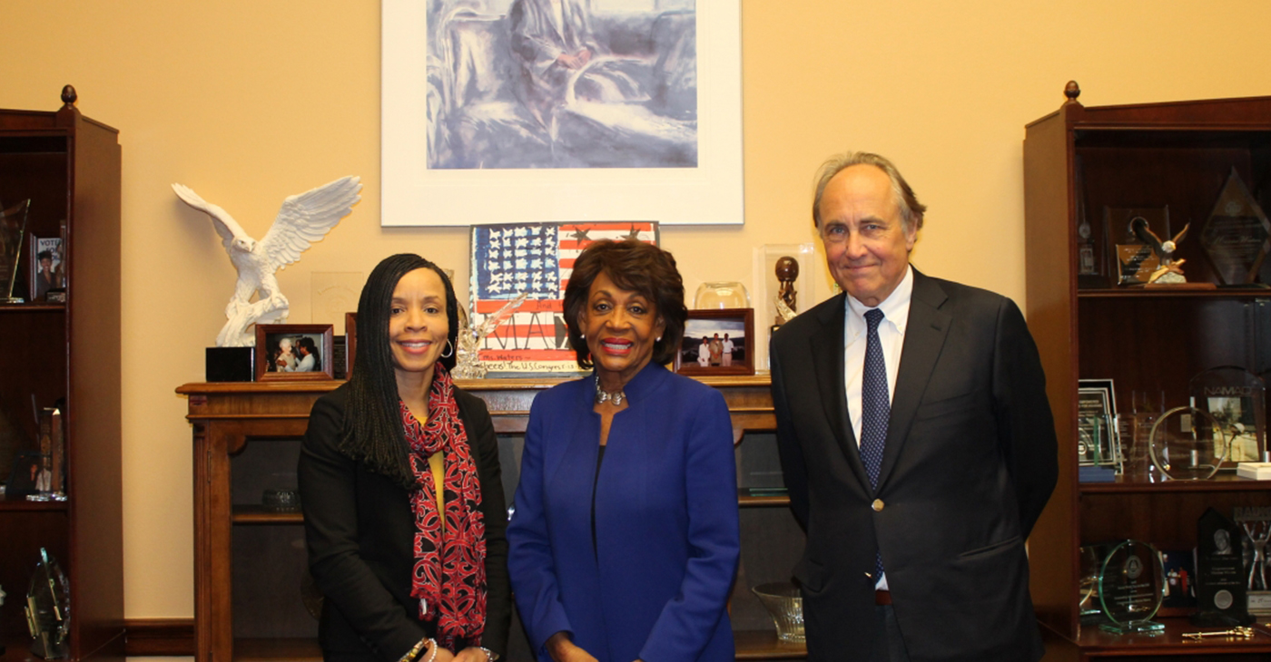 Rep. Maxine Waters meets with CBS Vice President of News and Executive Director of Staff Development and Diversity, Kim Goodwin, and CBS Vice President and Washington Bureau Chief, Christopher Isham, on Capitol Hill. (Photo courtesy of Rep. Waters Office)