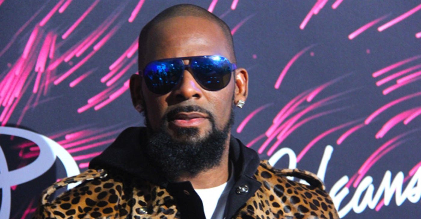 R. Kelly at 2015 Soul Train Awards. (Photo credit: A.R. Shaw for Steed Media)