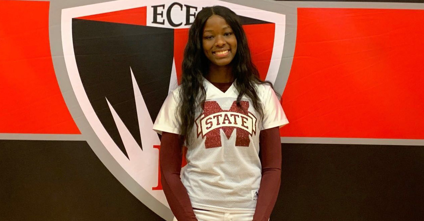 New Mississippi State commit Rickea Jackson chose the Bulldogs over South Carolina.