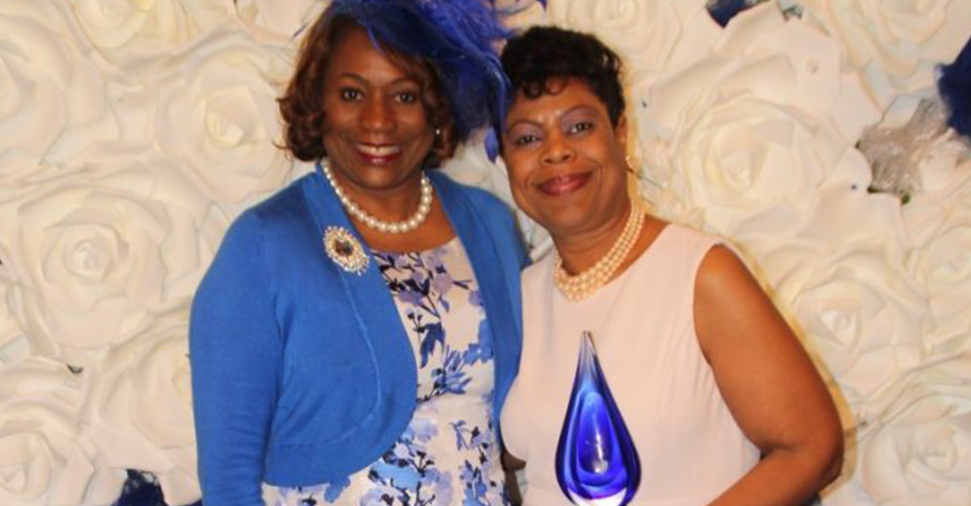 Zeta International President Valerie Hollingsworth-Baker (left) of Brooklyn, N.Y. congratulates East Point, Ga., Councilwoman Sharon Shropshire (right) who received the Spirit of Zeta award for courageously fighting to improve the lives of Georgia residents. Stacey Abrams, political activist and Founder of Fair Fight Action was also recognized by the sorority for her service. Credit: Gee Bee Productions