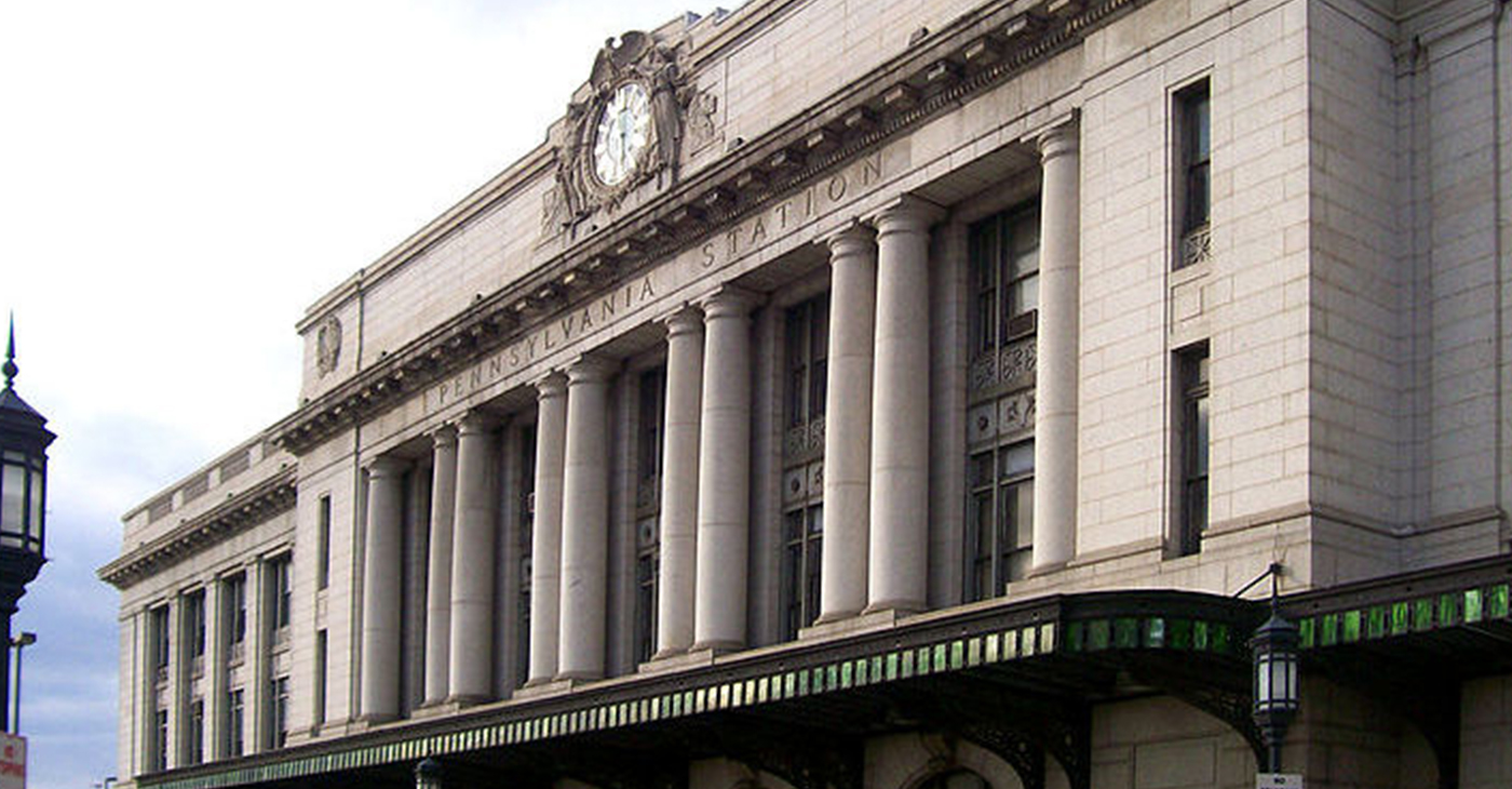 Baltimore’s Penn Station, January 2009. (Photo: Wikimedia Commons, Public Domain)