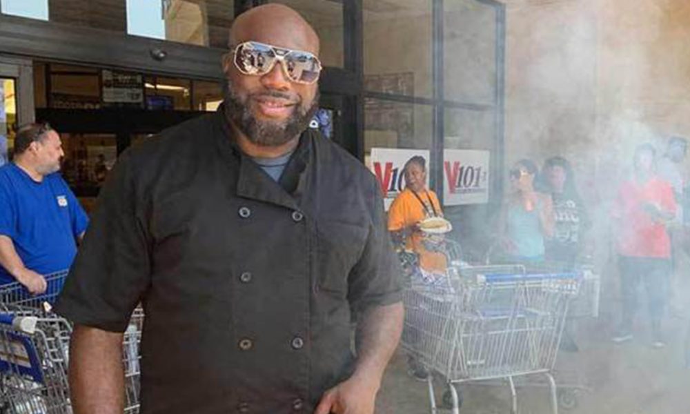Kroger & Southern Heritage Classic Customer Appreciation Day attracted helping hands and the expertise of Chef Chris Beavers. (Photo by: Tyrone P. Easley)