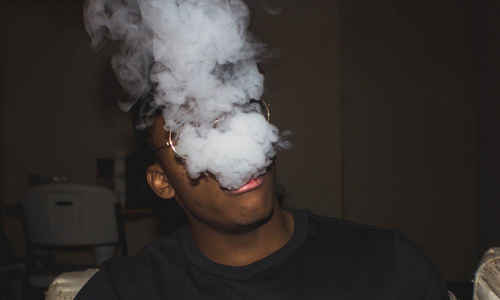 Vaping (Photo by: Grant Williams | pexels.com)