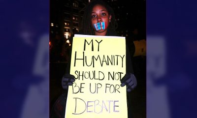 The video of Garner begging for his life and repeating the words “I can’t breathe” eleven times, catapulted the case into the national spotlight and made it an often-mentioned example of police brutality. (Photo: Eric Garner Protest 4th December 2014, Manhattan, NYC. This image was originally posted to Flickr by The All-Nite Images at https://flickr.com/photos/7278633@N04/15327384664. It was reviewed on 6 November 2015 by FlickreviewR and was confirmed to be licensed under the terms of the cc-by-sa-2.0.)