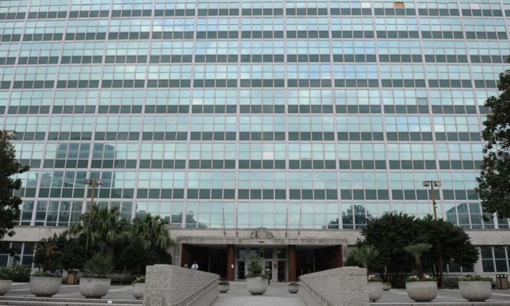 New Orleans City Hall. (Photo by: theneworleanstribune.com)