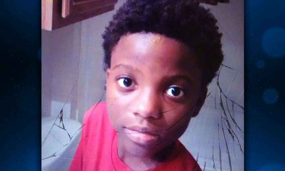 Many gathered along with Quawan’s family on Wednesday, Nov. 11, outside of the Iberia Parish Courthouse to demand more information be released.