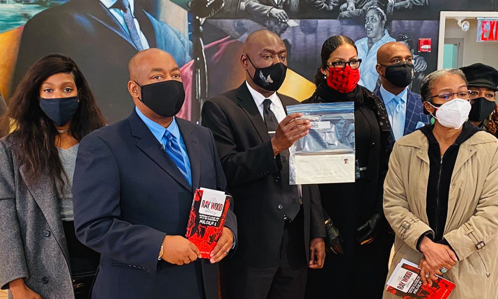 Wood’s purported death bed letter was delivered to three of Malcolm’s daughters – Qubiliah, Ilyasah, and Gamilah, pictured here with Attorneys Benjamin Crump, Ray Hamlin and Paul Napoli along with Reggie Wood, whose relative, NYPD Officer Ray Wood, allegedly confessed in a deathbed declaration letter.