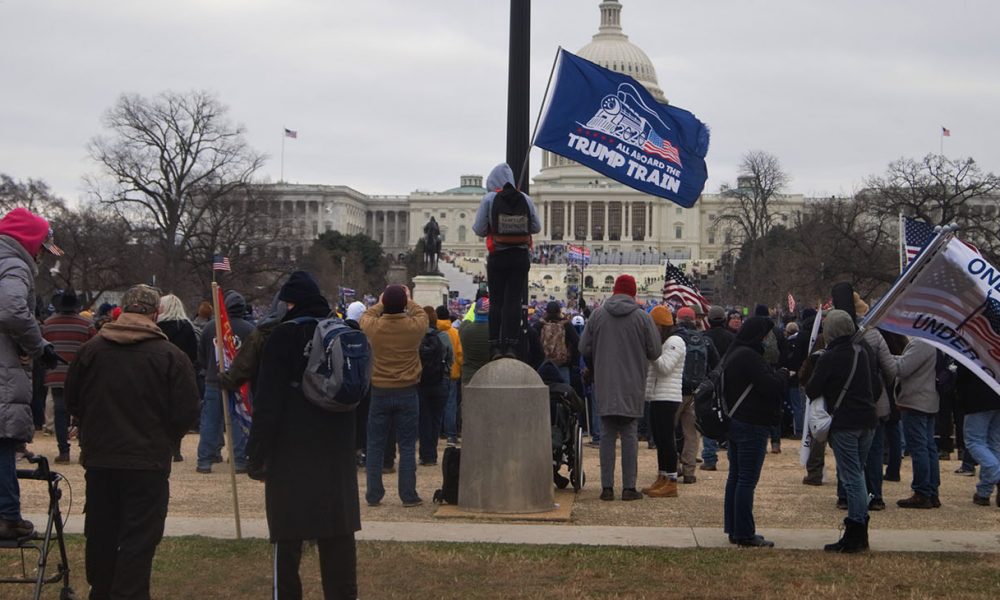 There is a famous term for what the pro-fascist element is doing. It comes from an iconic film. The term is “gas lighting,” i.e., to lead people to believe that what they are actually experiencing or seeing is not really happening. (Photo: Anthony Tilghman)