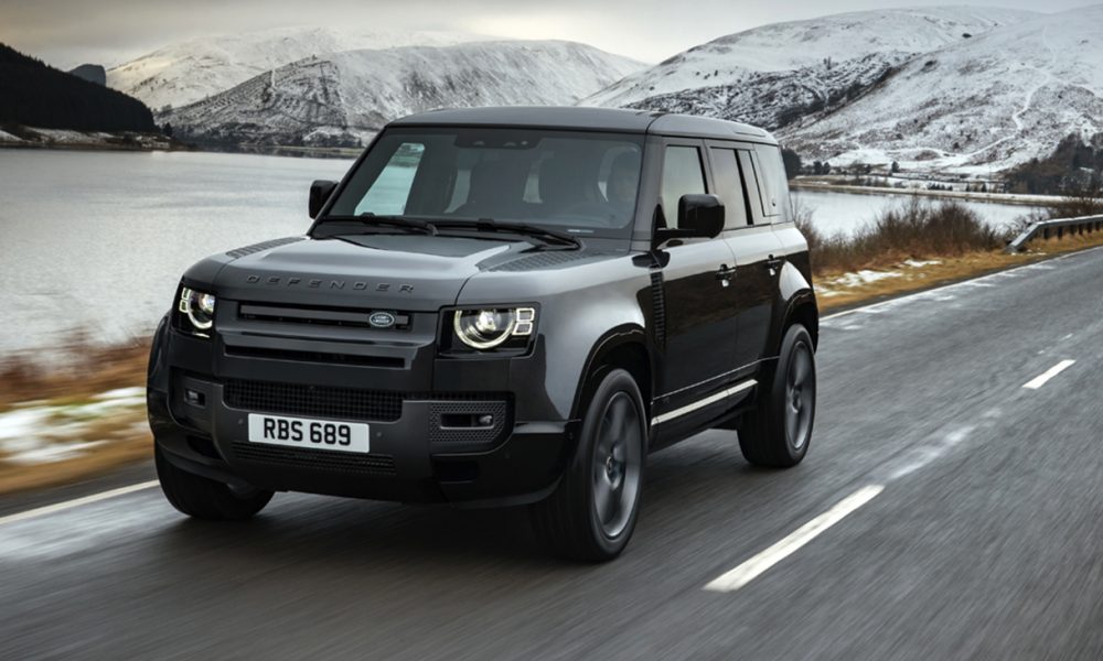 The Defender can be equipped with 170 different accessories. Our test vehicle had a panoramic roof that would open.