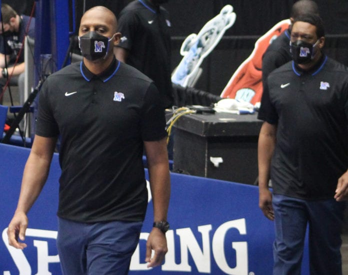 Memphis head coach Penny Hardaway and Tigers’ assistant coach Tony Madlock, who has been named the new coach of South Carolina State, during the pre-game for the NIT semifinal. (Photo: Terry Davis)