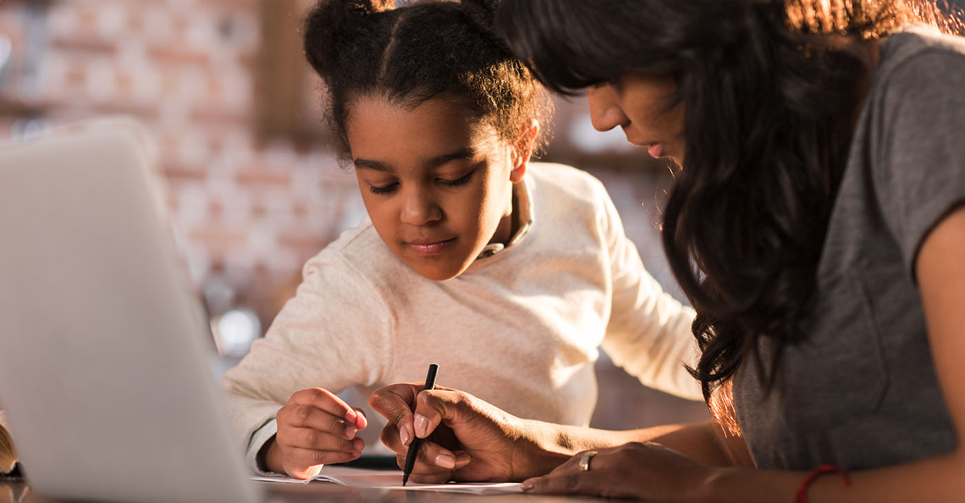 4.4 million households with students lack consistent access to a computer at home, with more than 9 million schoolchildren struggling to participate in class and complete schoolwork. (Photo: iStockphoto / NNPA)