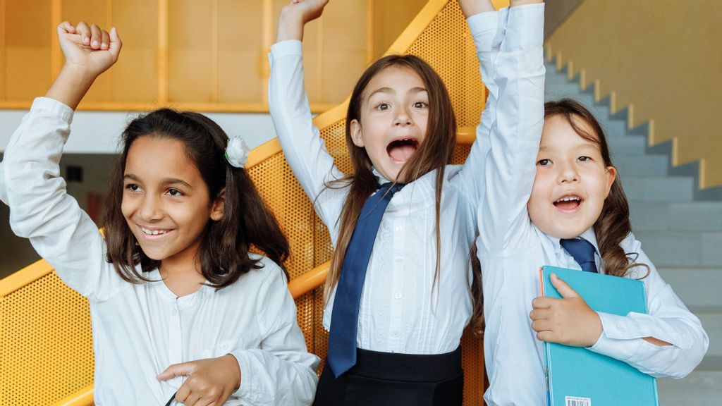Unity School Uniform Old School: New Study Shows School Uniform Unity May Be A Myth ...