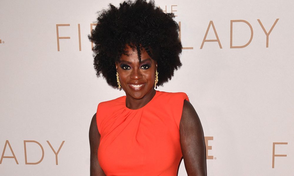 Viola Davis wore the jaw-dropping pieces, ethically and sustainably sourced natural diamonds from Botswana, at the premiere of Showtime Television’s hit show “The First Lady,” for RAD x De Beers Group’s #BlackIsBrilliant campaign. (Photo: Getty Images / DeBeers)