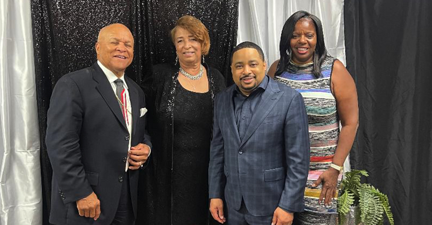 Bishop Bob Jackson, First Lady Barbara Jackson, Rev. Smokie Norful, Gospel recording artist, and Cathy D. Adams, president and CEO of the Oakland African American Chamber of Commerce.