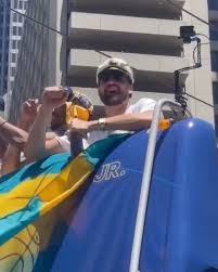 Klay Thompson rocks his captain’s hat after losing his championship cap while traveling on his boat to the parade. Instagram photo.