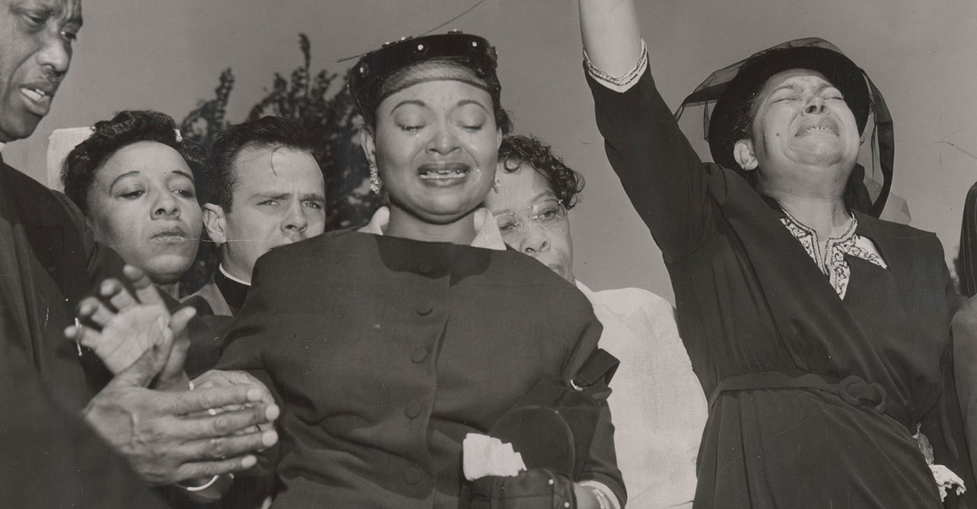 Mourners at Emmett Till’s funeral. (Photo: David Mann, Smithsonian Libraries and Archives)