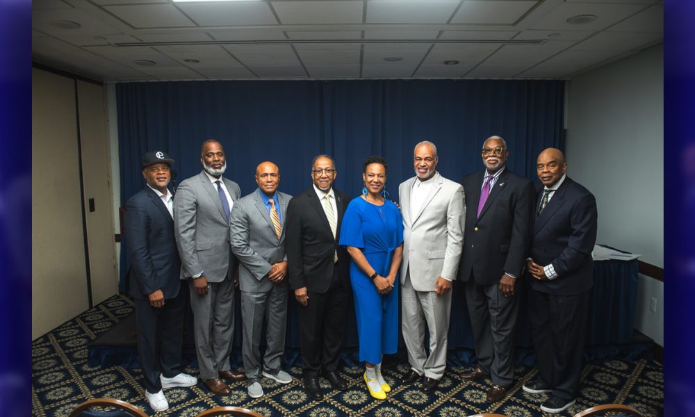 Panelists Commissioner Jiles Ship, Major Neill Franklin (Ret.), NYS Trooper EAP Director Elliot Boyce (Ret.), Dr. Benjamin F. Chavis, Jr., Deputy Inspector Corey Pegues (Ret.), Captain Sonia Pruitt (Ret.), Lt. David Daniels III (Ret.), Chief John I. Dixon (Ret.) and Ron Hampton, DC Metro Police (Ret.)