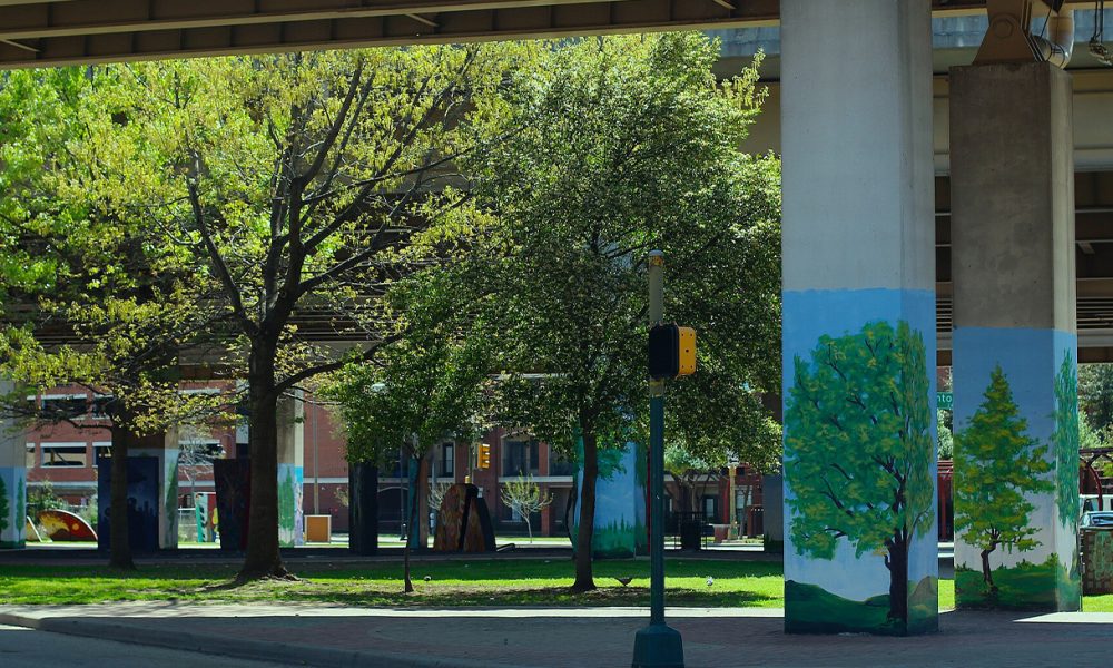 A mural in Deep Ellum | Photo Credit: Wikimedia Commons