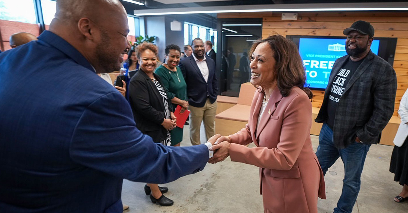 This National Small Business Week, Vice President Kamala Harris met with small business owners and entrepreneurs in Atlanta who are taking advantage of the Administration’s resources to help launch and scale their businesses. We’re committed to making sure small businesses have the support they need to thrive. (Photo: @whitehouse on Instagram)