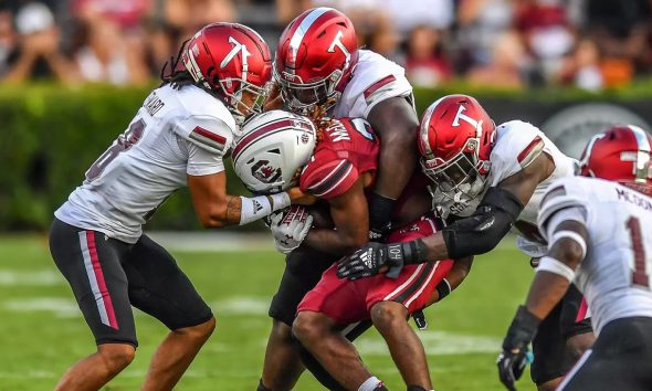Reddy Steward (left). Photo by Troy University Athletics.