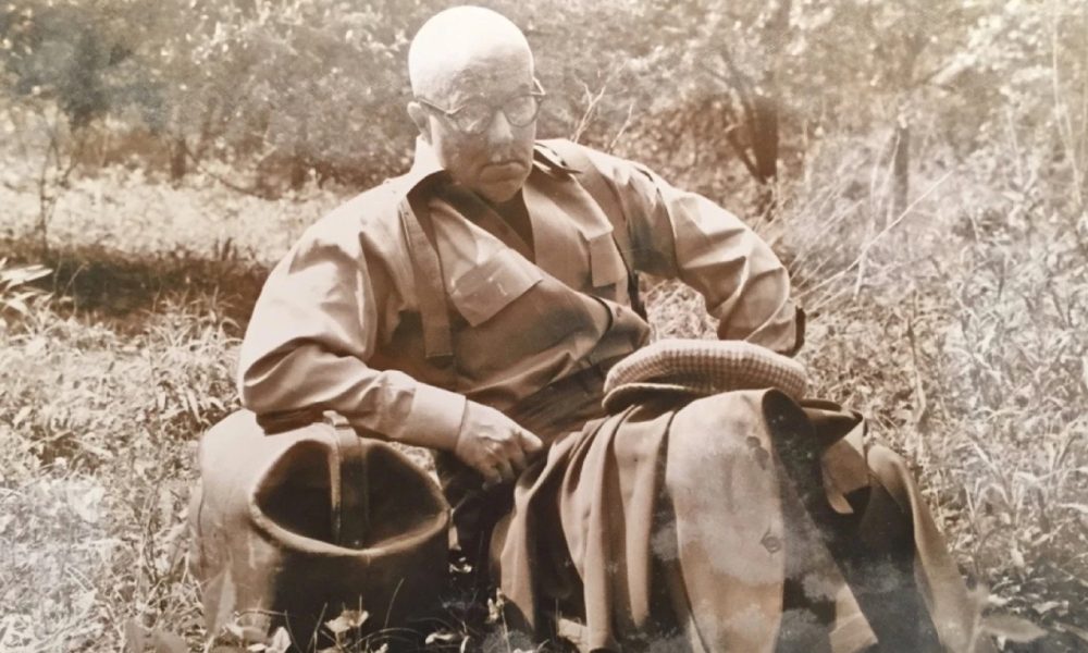 Pulitzer Prize-winning journalist Ray Sprigle documented dilapidated sharecropper’s cabins, segregated schools and women widowed by lynching. His disguise consisted of a deep suntan and work clothes.