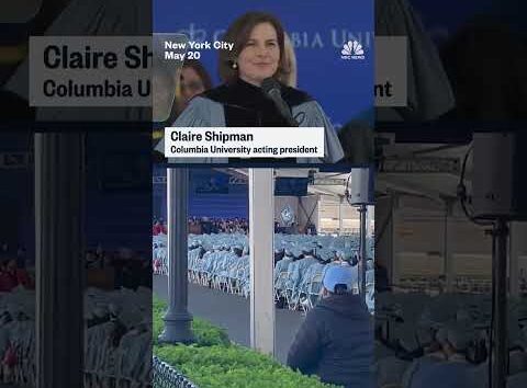 Columbia grads boo Acting President Claire Shipman during commencement, chanting "Free Mahmoud.