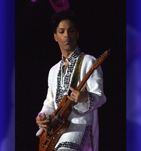 Prince playing at Coachella 2008. (Wikimedia Commons / Photo by Penner)