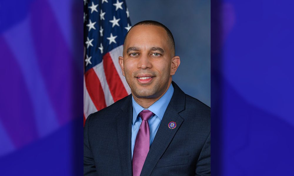 Official Portrait of Rep. Jefferies in 2021. (Wikimedia Commons / Photo by Office of Representative Hakeem Jeffries)