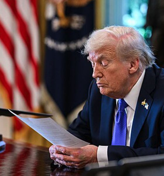 President Donald Trump receives an update from Secretary of State Marco Rubio on the U.S. peace plan for Gaza in the Oval Office, Friday, October 3, 2025. (Official White House Photo by Molly Riley) (Wikimedia Commons /photo by The White House)