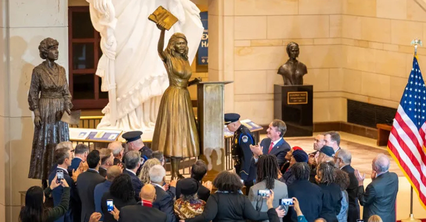 Barbara Rose Johns statue ‑ X / GOVERNOR GLENN YOUNGKIN