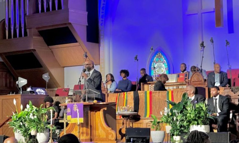 Rev. William H. Lamar IV, Metropolitan AME pastor, delivers the Black Press Sunday message on March 15. Credit: AFRO Photo / Alexis Taylor