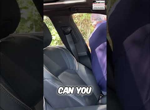 Car wheels and infotainment screens: a review of their value and features for drivers.