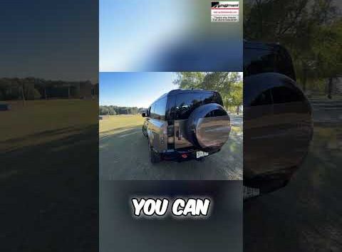 Defender parking camera and screen features explained in AutoNetwork #shorts video.
