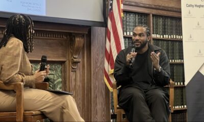 Kickstarter CEO Everette Taylor discusses entrepreneurship with Dean Kimberly Moffitt as the inaugural speaker of a new speaker series in the Cathy Hughes School of Communications. (Photo: Solomon Goins/HUNews Service.com)